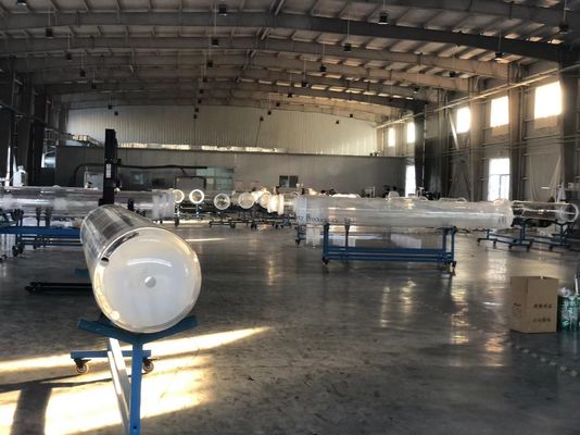 لوله شیشه‌ای کوارتز ذوب شده سفارشی مقاوم در برابر دمای بالا، قطر بزرگ و مقاوم در برابر خوردگی