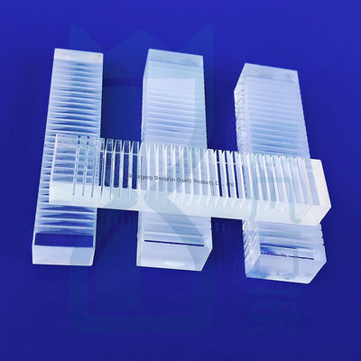 کارخانه ساخته شده مقاوم در برابر دمای بالا مقاوم در برابر خوردگی شفاف شفاف شیشه کوارتز قطعات شکل ویژه برای پشتیبانی نمونه